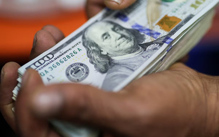 Dollar soft as possible US shutdown, jobs report delay hurt sentiment