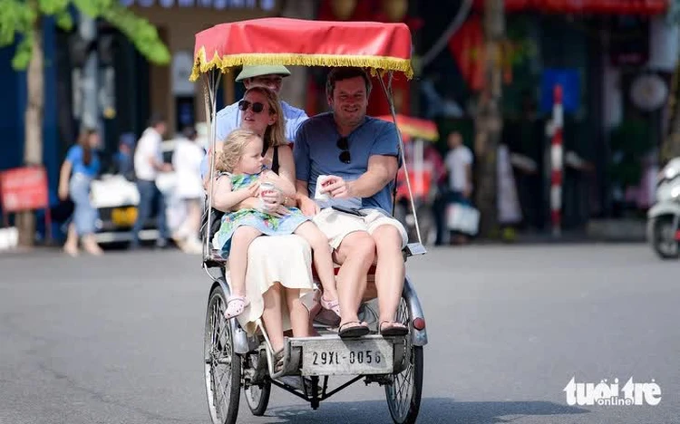 Hanoi sees 24.5% rise in international visitor arrivals in first 9 months of 2025