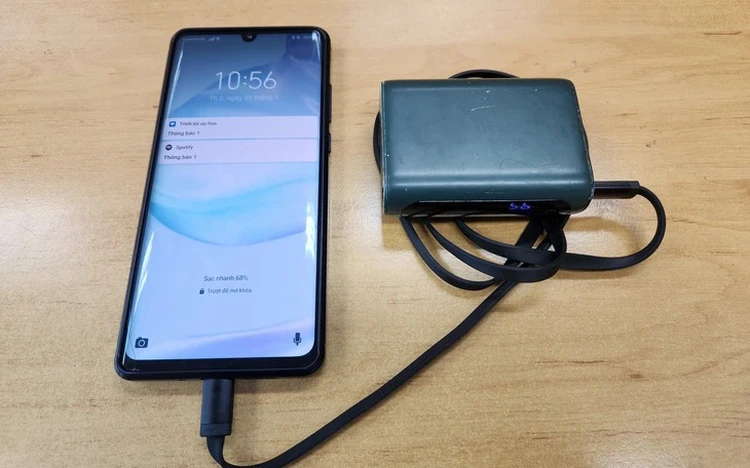 Vietnam Airlines bans use of lithium-ion power banks on all flights