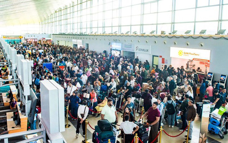 International arrivals crowd Phu Quoc airport as peak season approaches