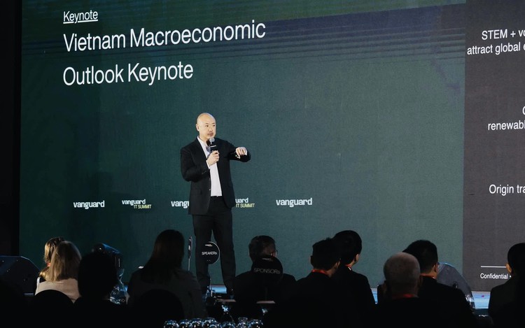 Expert sees real but time-bound opportunity for Vietnam’s economic growth