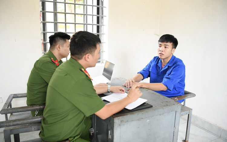 Vietnamese police bust massive money laundering network linked to Japan