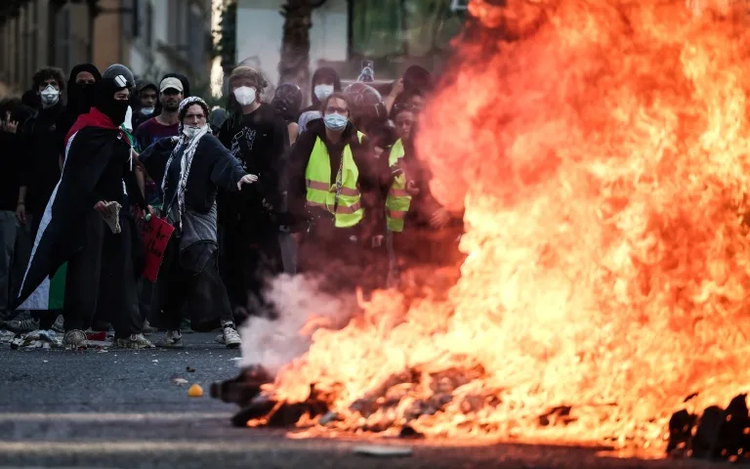 Mass protests in France spiral into worst riots in years