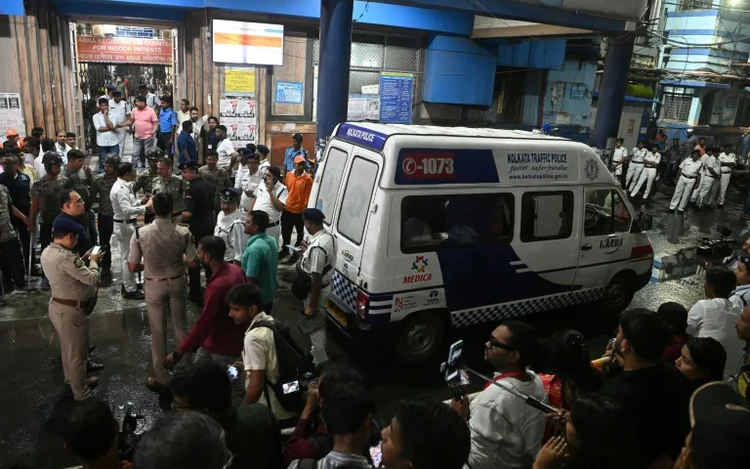 19 dead, 25 hurt in stampede at India religious gathering