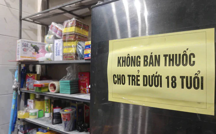 Experts propose lifetime ban on tobacco sales for individuals born from 2010 onward in Vietnam