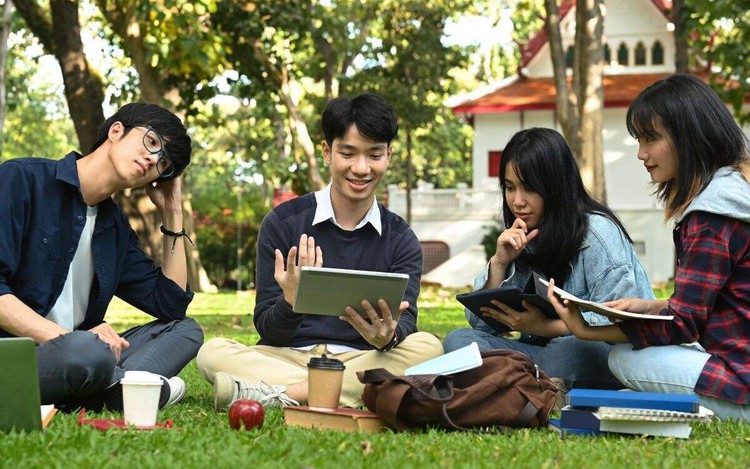 8 New Zealand universities offer scholarships of up to $28,500 to Vietnamese students for 2027