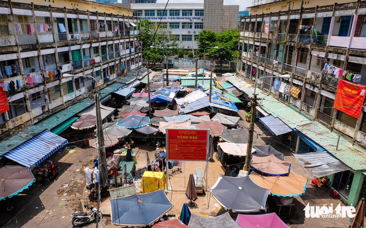 141 households urged to urgently evacuate unsafe apartment complex in Ho Chi Minh City