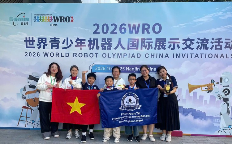 Ho Chi Minh City students win international robotics championship in China