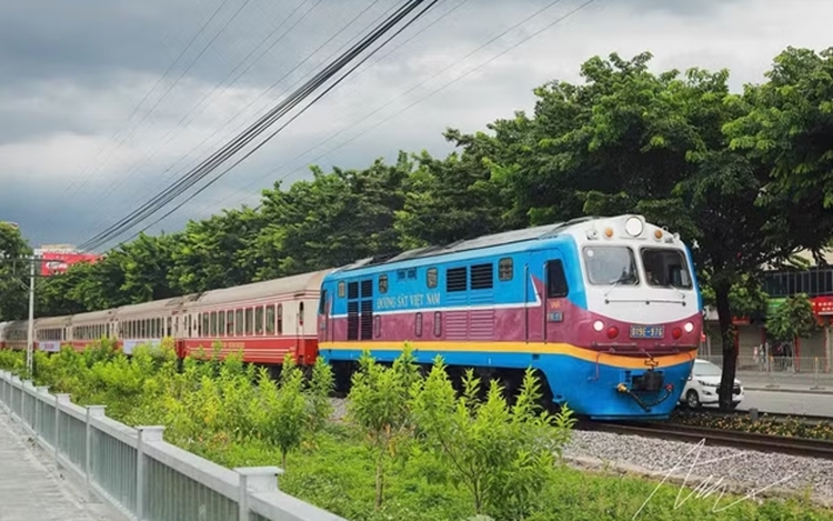 Foreigner dies aboard train from Ho Chi Minh City to Nha Trang