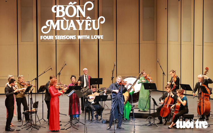French orchestra dazzles Hanoi audience in elegant Vietnamese ‘ao dai’