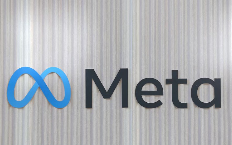 S&P Global revises Meta's outlook to 'negative' on AI spending, cash flow worries
