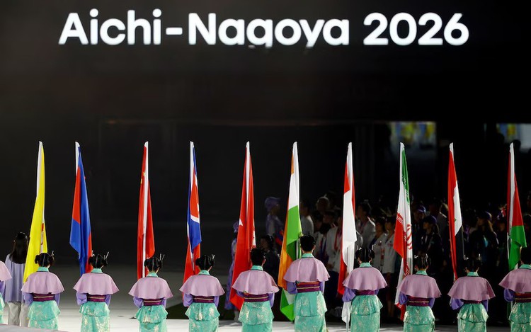 Asian Games close after fortnight of turmoil and teenage triumph