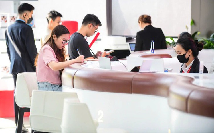 Vietnam's banks push innovation while addressing financing constraints