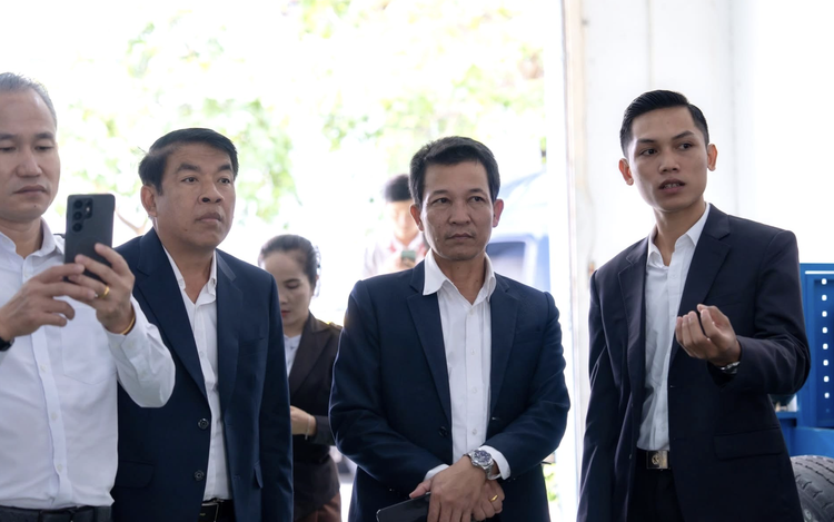 Lao student uses Vietnamese to build bridge of friendship