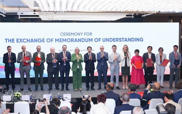 Hanoi int’l conference stresses vital role of cooperation in digital education