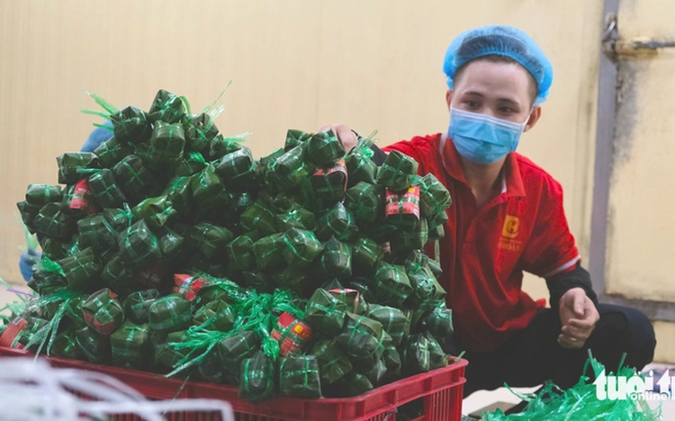 Lai Vung ‘nem’ makers in Vietnam’s Dong Thap ramp up output ahead of Tet