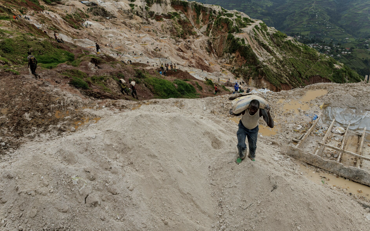 'At least 200' feared dead in DR Congo landslide: government
