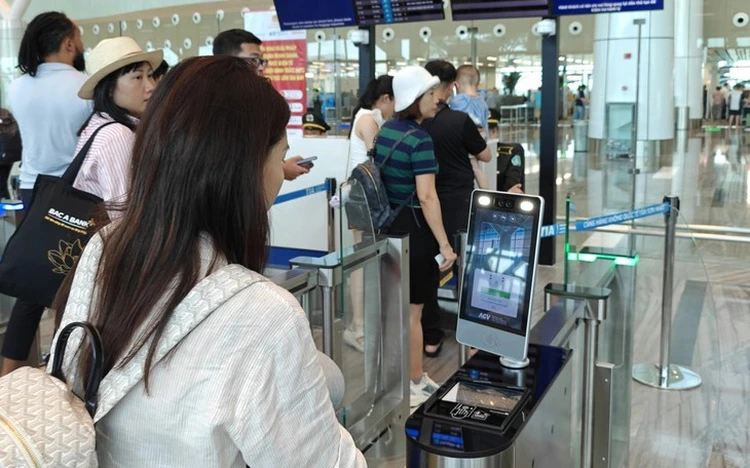 Digital push reshapes daily life in Vietnam, but cyber risks mount