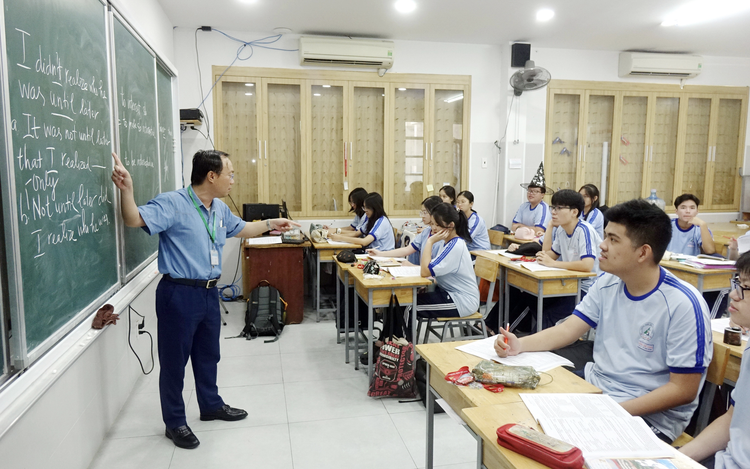 Vietnam to survey English proficiency of teachers
