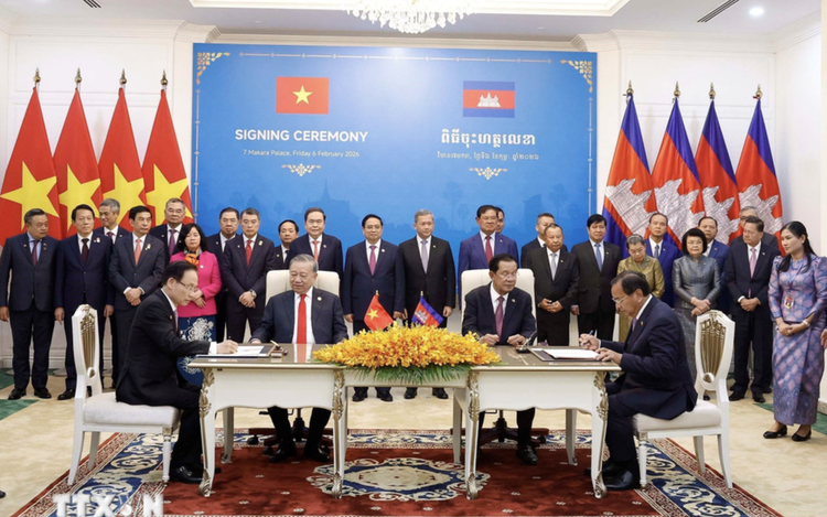 Vietnam, Cambodia exchange multiple cooperation agreements

