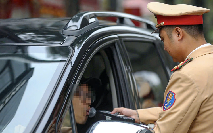 Drunk driving must end in mind first in Vietnam