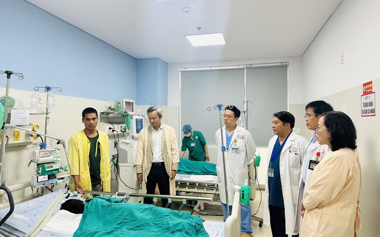 Conditions of poisoned children in Da Nang improve thanks to WHO-supplied botulism antidote