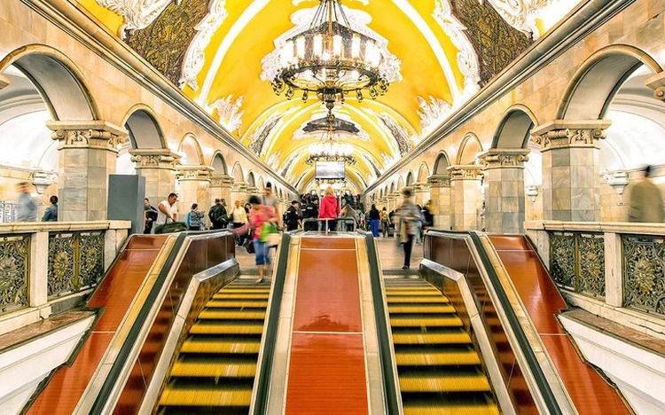 Russia considers easing visa rules to attract Vietnamese tourists