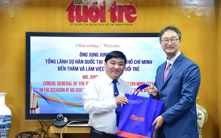 Consul General Jung Jung Tae hopes Tuoi Tre to strengthen role as Vietnam-South Korea bridge