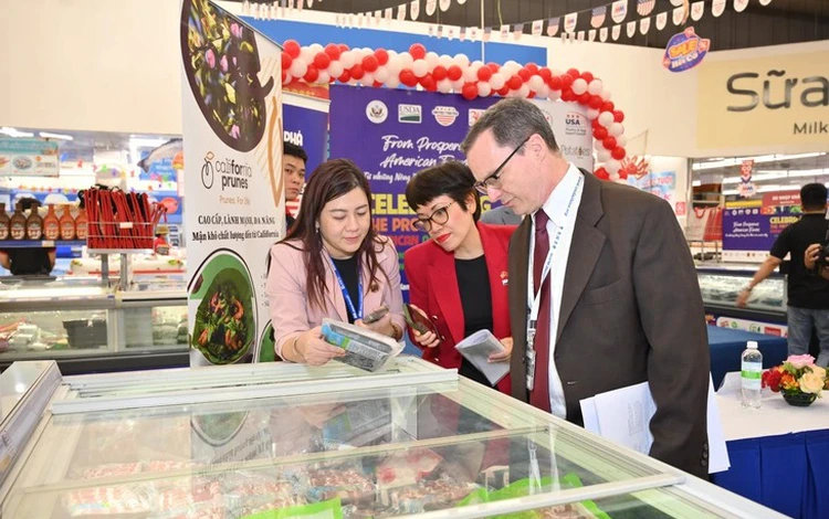 USDA to send TRUMP mission to Vietnam this week to boost American farm exports