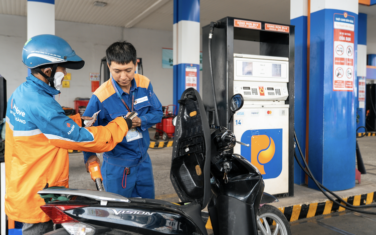 Breakfast @ Tuoi Tre News — March 27