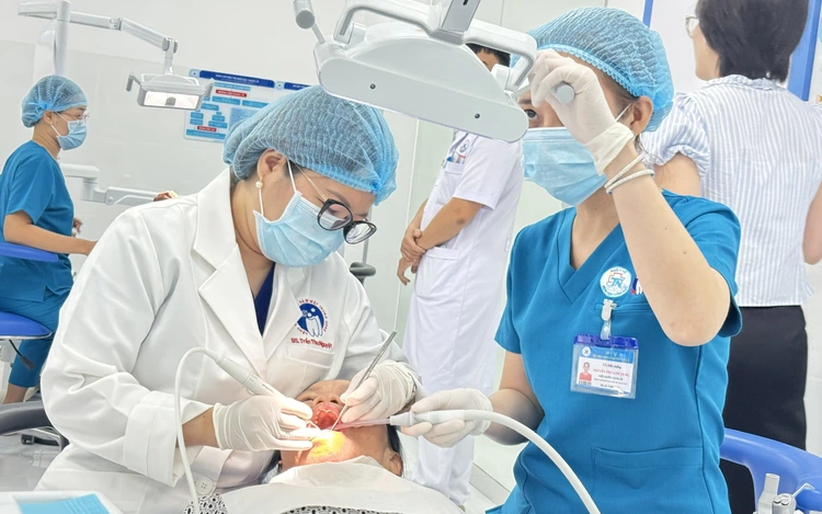 Ho Chi Minh City to tighten technical oversight of dental clinics
