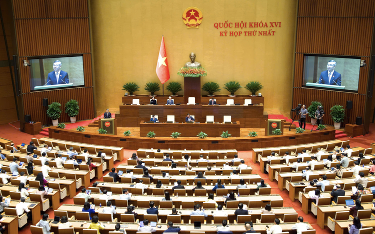 Vietnam parliament approves zero taxes on fuel through June