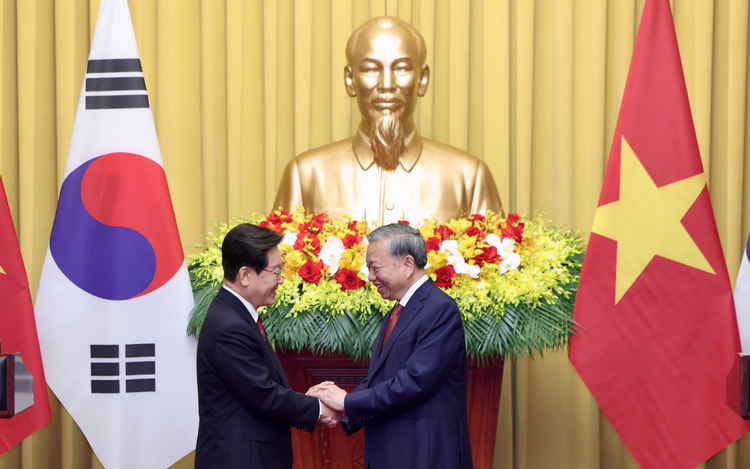 Vietnam, South Korea exchange multiple cooperation agreements