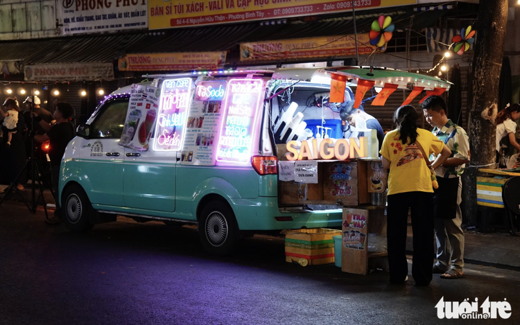 Breakfast @ Tuoi Tre News - April 25