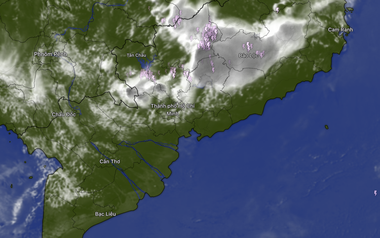Rain, gusty winds expected in Ho Chi Minh City