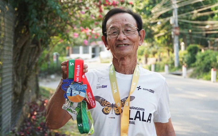 Vietnam’s 80-year-old runner and his passion for chasing miles