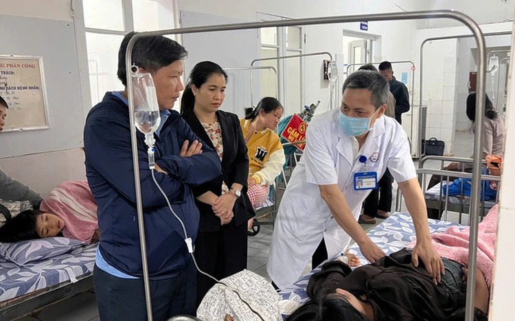 46 hospitalized after suspected ‘banh mi’ food poisoning in Vietnam’s Quang Tri