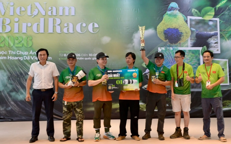 Vietnam’s largest wild bird photography competition brings together local, int’l nature enthusiasts