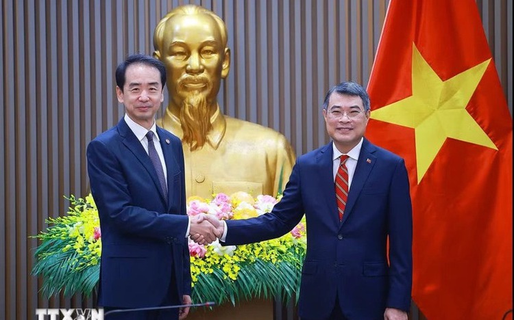 Vietnam, China pledge to expand trade, infrastructure, technology cooperation