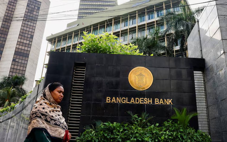 Bangladesh central bank unveils $4.9 billion in stimulus as growth slows