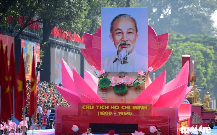 Ho Chi Minh City to give $38 to each disadvantaged household on city renaming anniversary