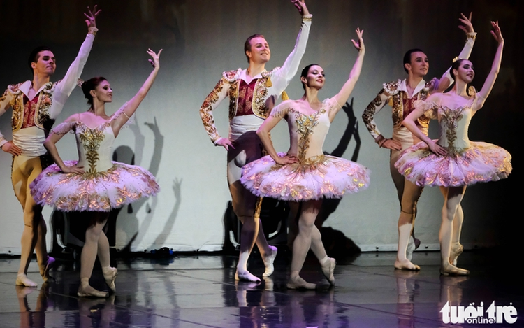 Nearly 100 artists from Belarus’ oldest theater bring opera, ballet masterpieces to Hanoi