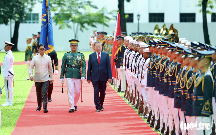 Philippines welcomes Vietnam’s top leader To Lam with 21-gun salute
