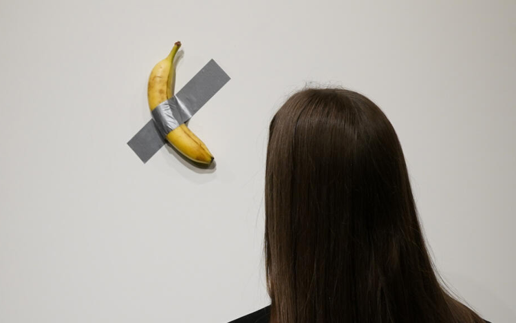 French museum reports theft of arty banana