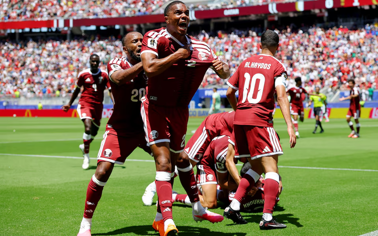 Qatar hail first World Cup point after late goal stuns Switzerland in 1-1 draw