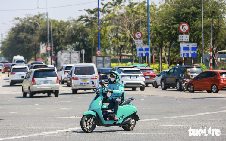 Ho Chi Minh City seeks public feedback on roadmap for transition to clean-energy vehicles