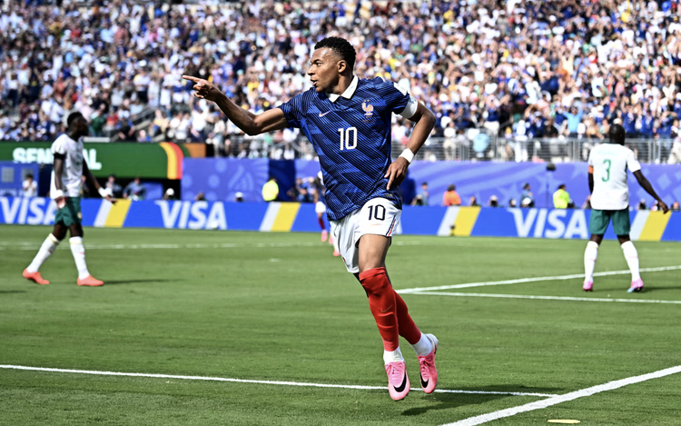 Mbappe double fires France to impressive win over Senegal