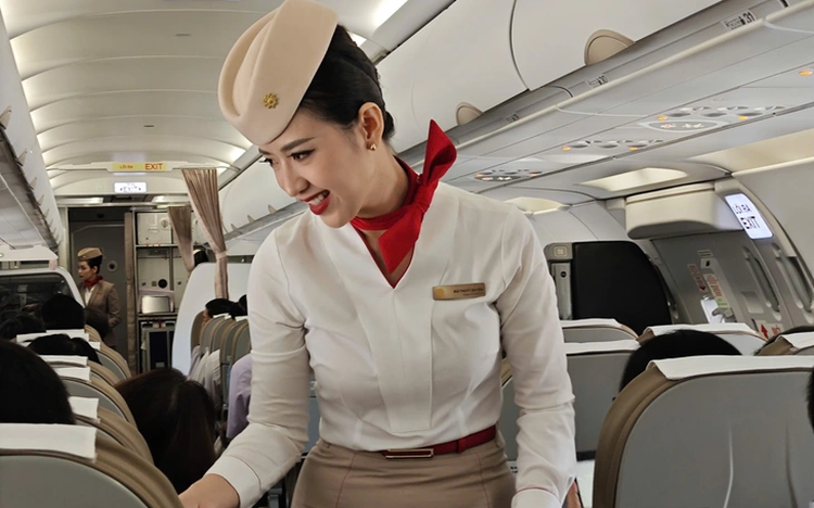Vietnamese airlines ramp up hiring drive