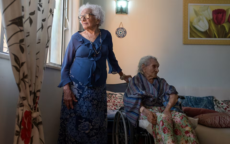 Scientists seek clues to longevity from three Brazilian sisters over 100