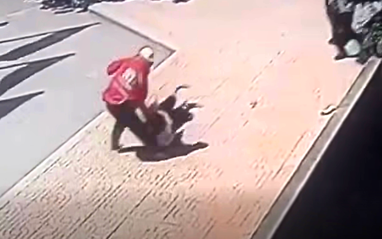 Police investigate alleged assault by delivery man on female customer over late food collection in Hanoi